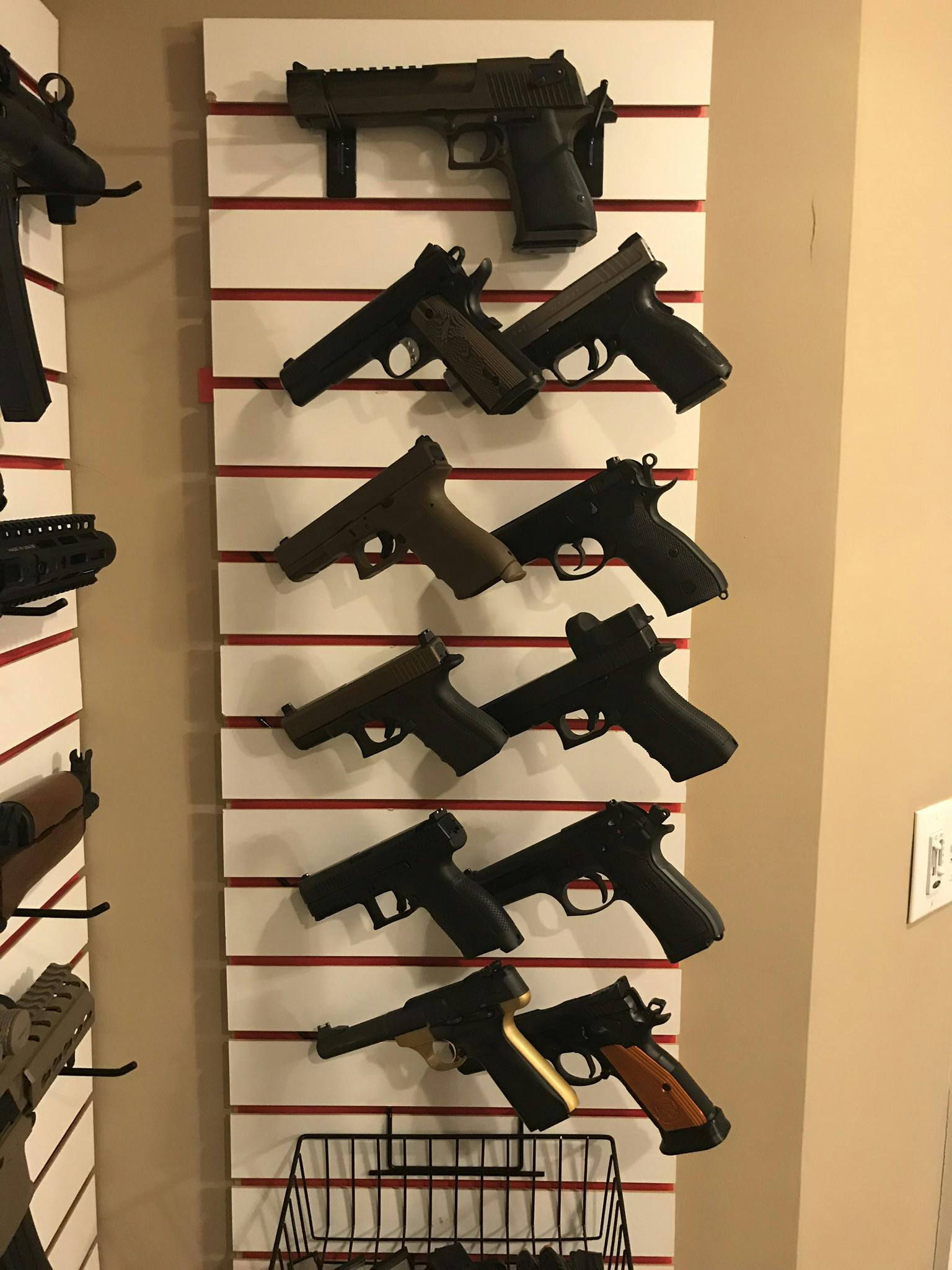 Slatwall Snipers gun, pistol display hanger for wall Gun Storage Solutions